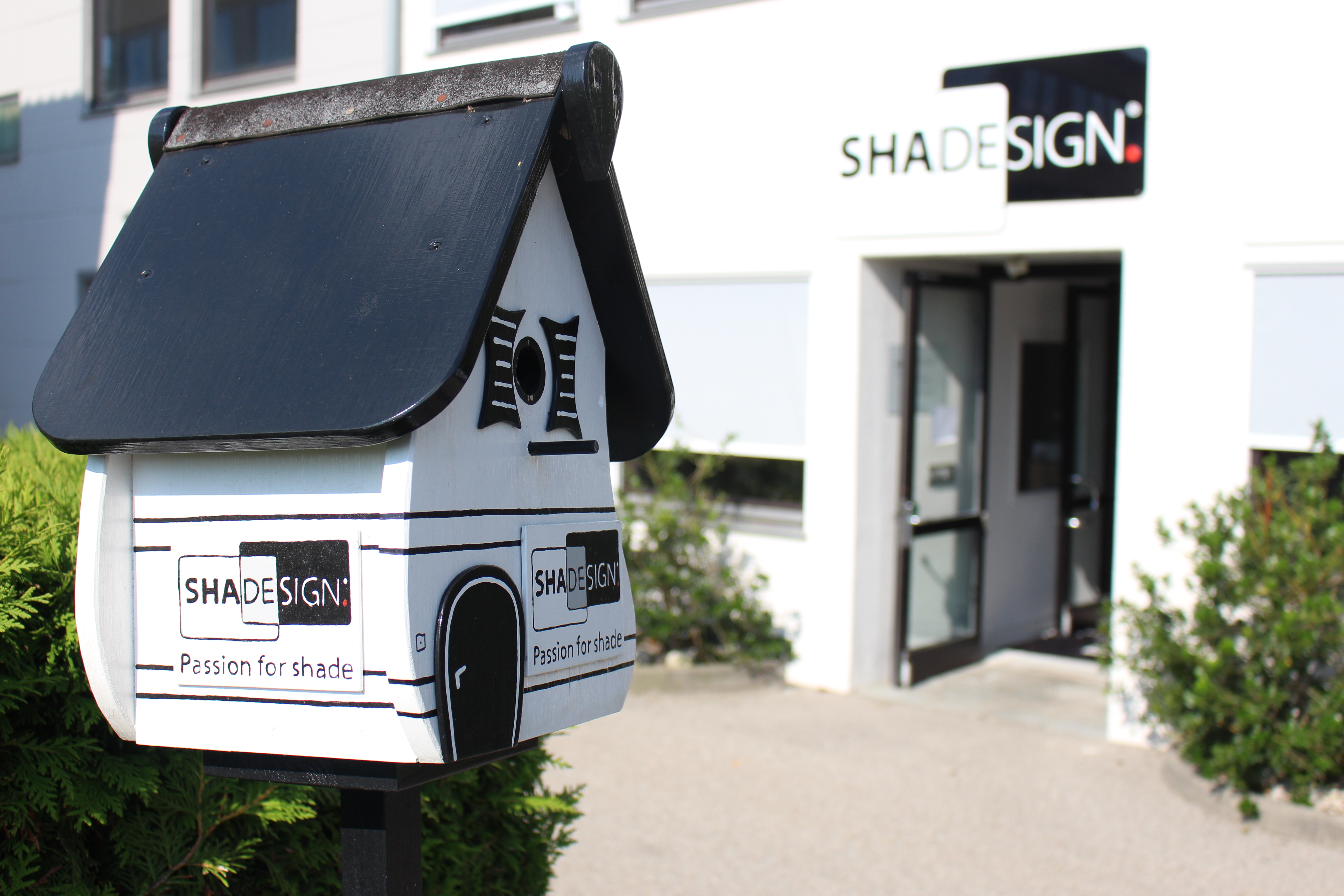 SHADESIGN Firmensitz Briefkasten