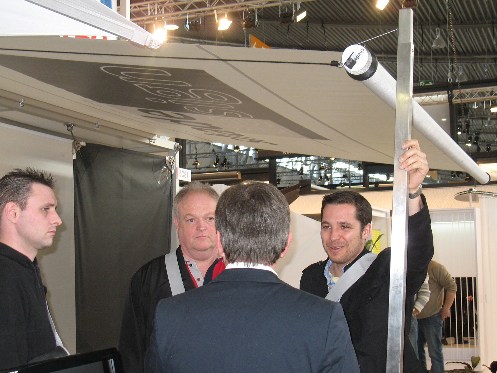 SHADE Messestand R+T 2012 Stuttgart Ansicht 2