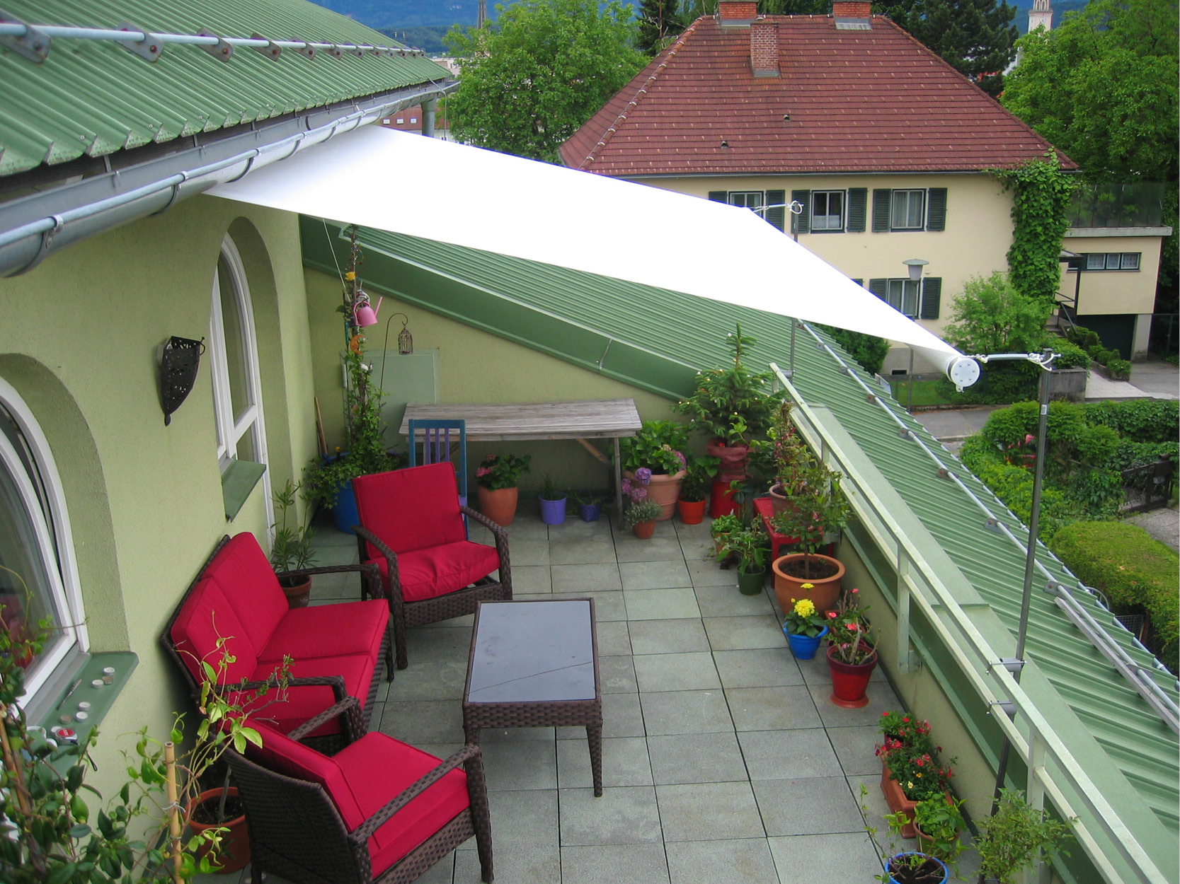 SHADE Prototyp in voller Größe auf Balkon