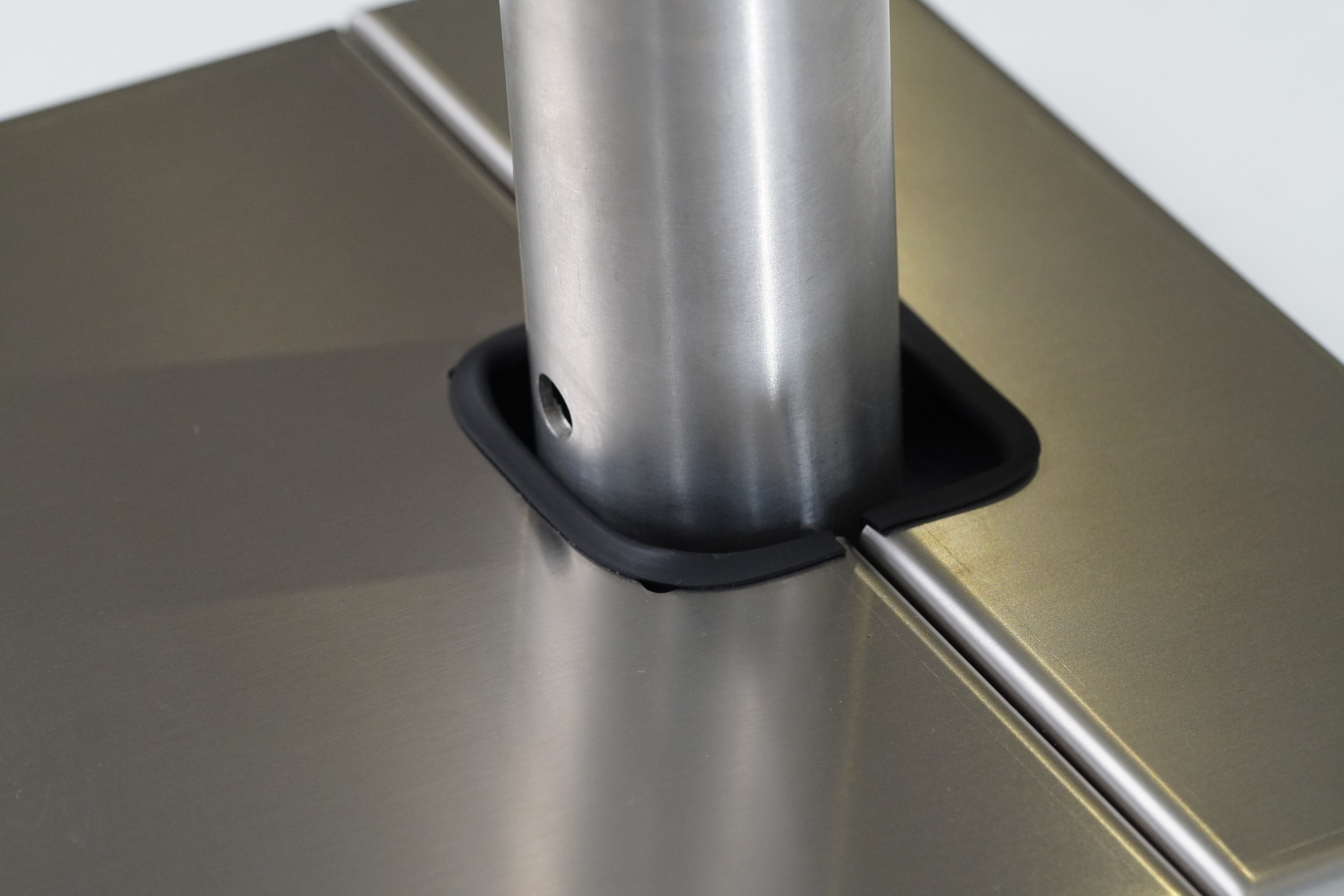 Bodenplattenabdeckung V2A für 5° Einzelsäule 